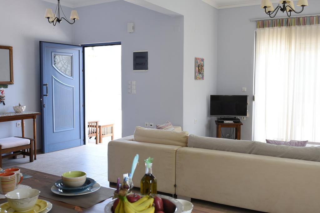 Dimitris' & Valentina'S Home 플라키아스 외부 사진